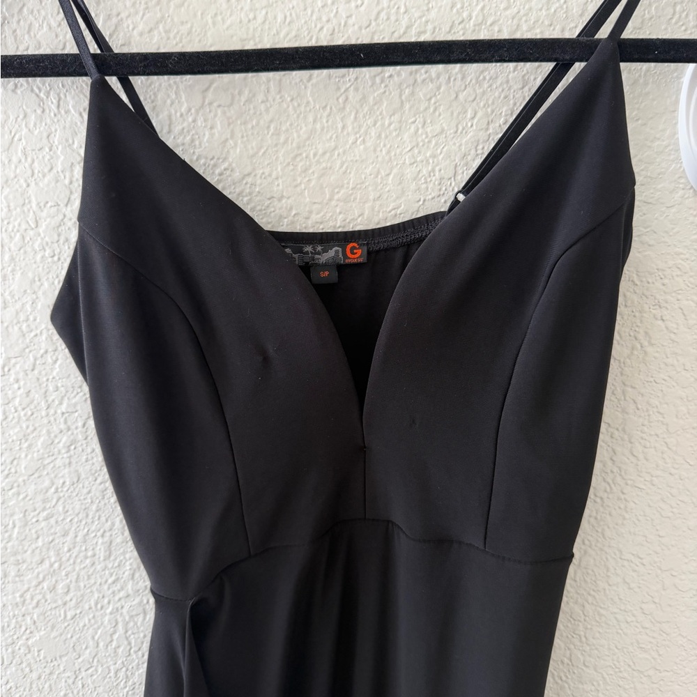 Guess Elegant Black V-Neck Dress
